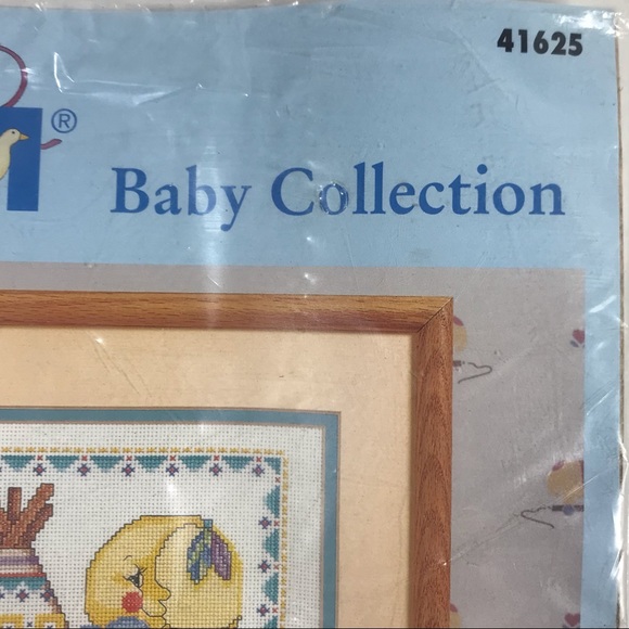 BUCILLA Tepee Bears Counted Cross Stitch Birth Record Kit 1997 - Picture 4 of 7